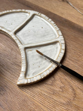 Load image into Gallery viewer, Moon paint palette Rustic Medium