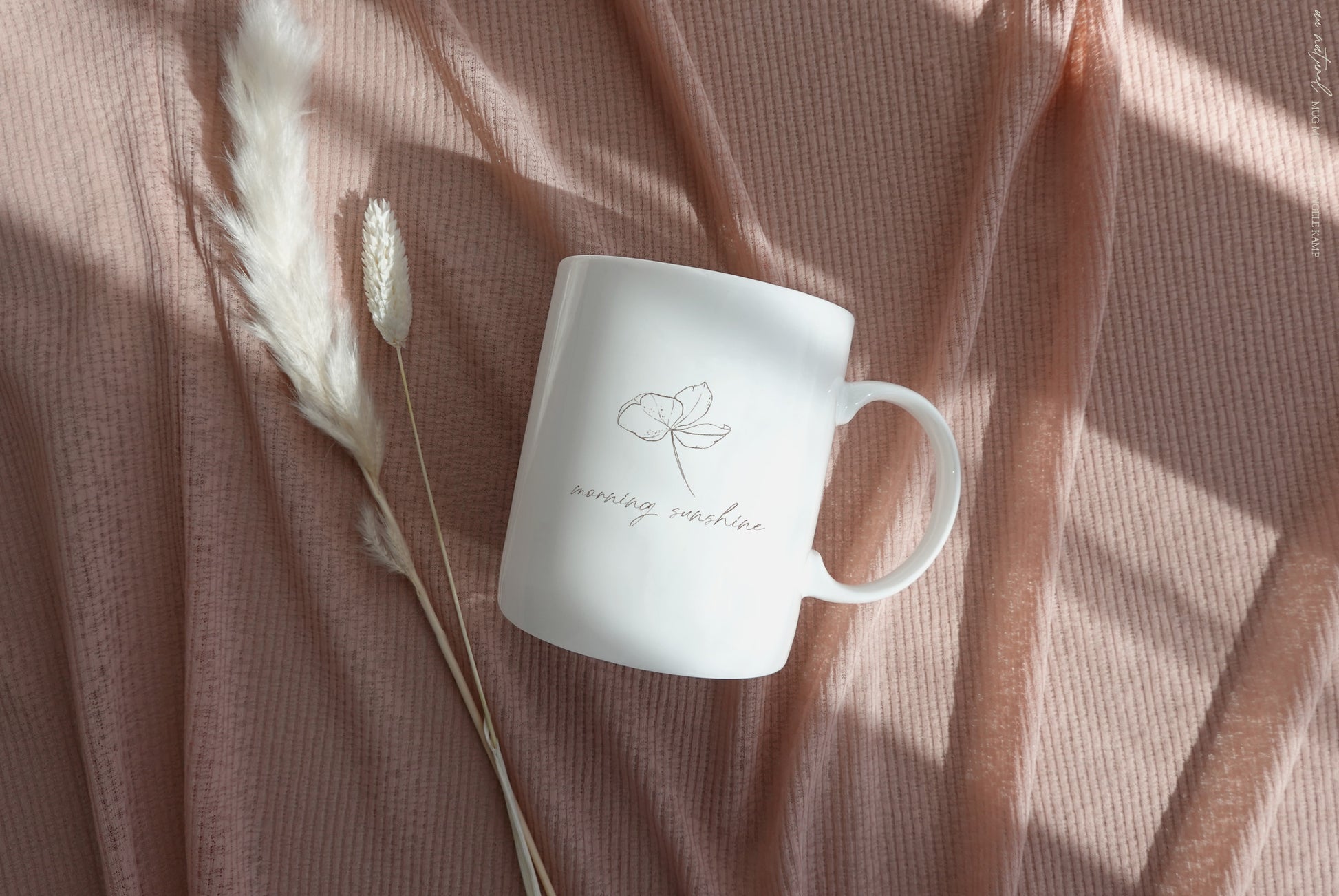 AuNaturel mug mockup Angele Kamp